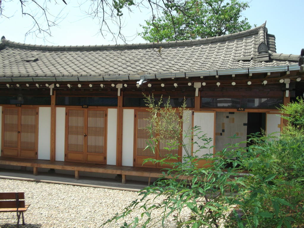 Dukmanjae Jeonju Exterior foto